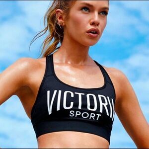 Victoria Secret Sport The Player Spellout Graphic Sports Bra Black/white Logo